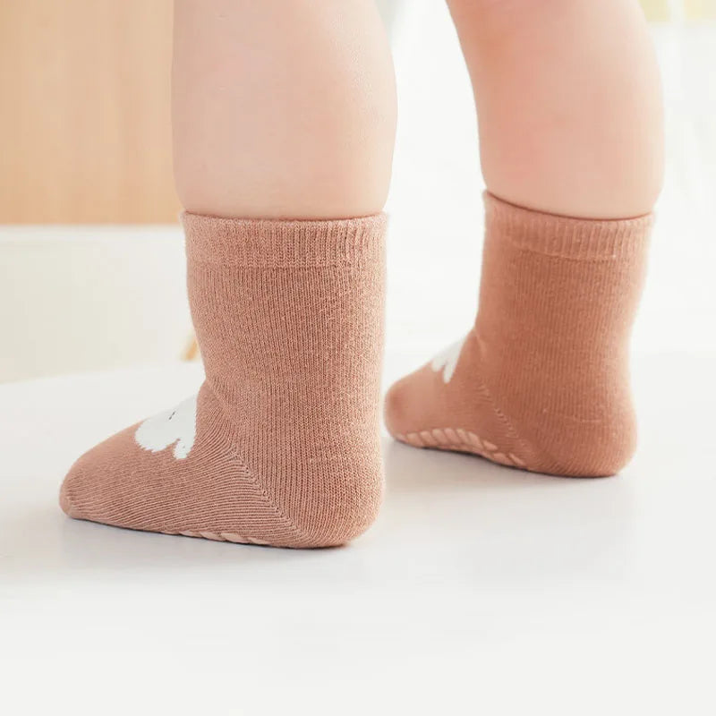 6 Pairs Kids Non-Slip Socks Cute Cartoon Fox and Bear Pattern Childrens Boys Girls Floor Socks Comfortable for Toddler